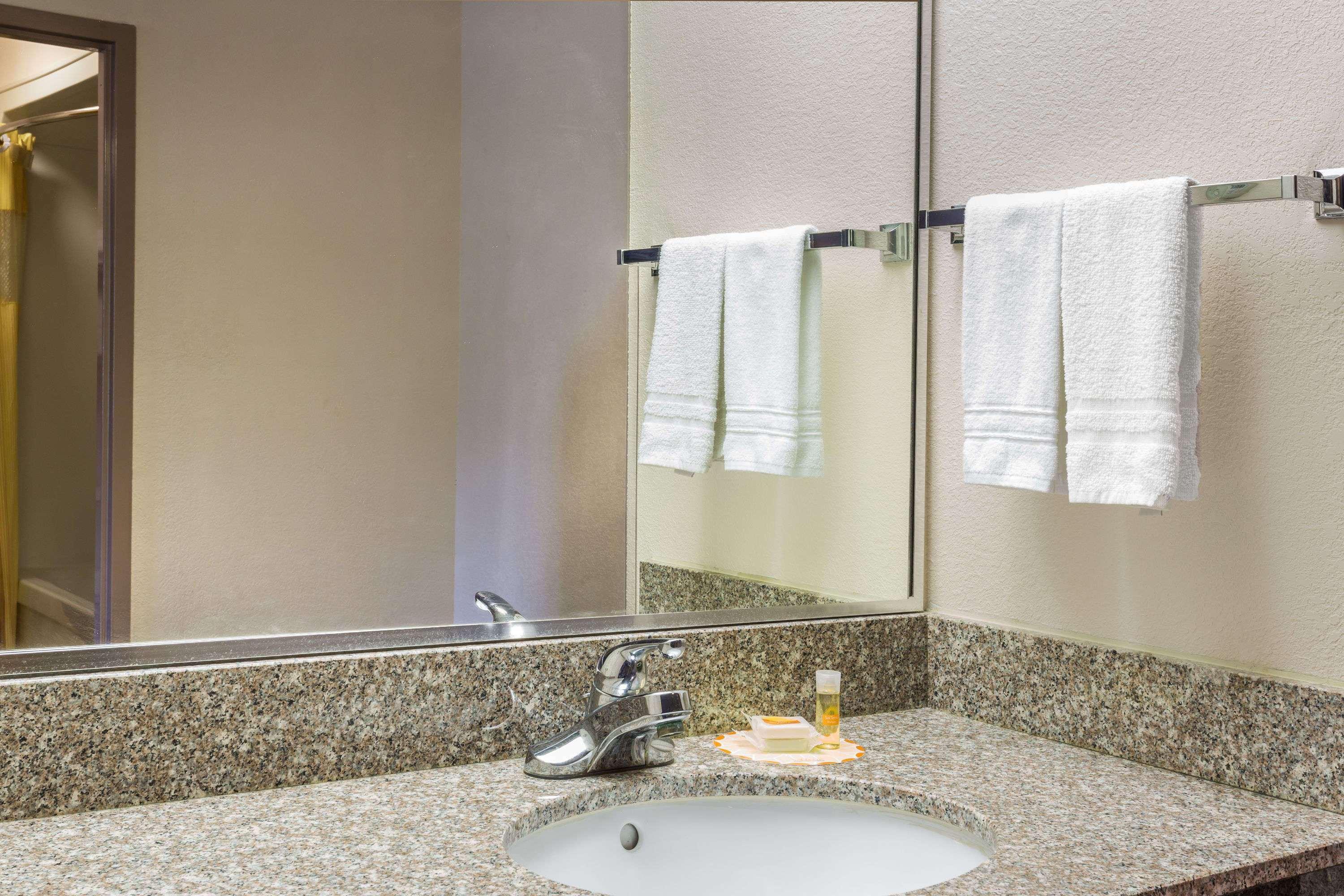 Days Inn By Wyndham Panama City/Callaway Exteriér fotografie