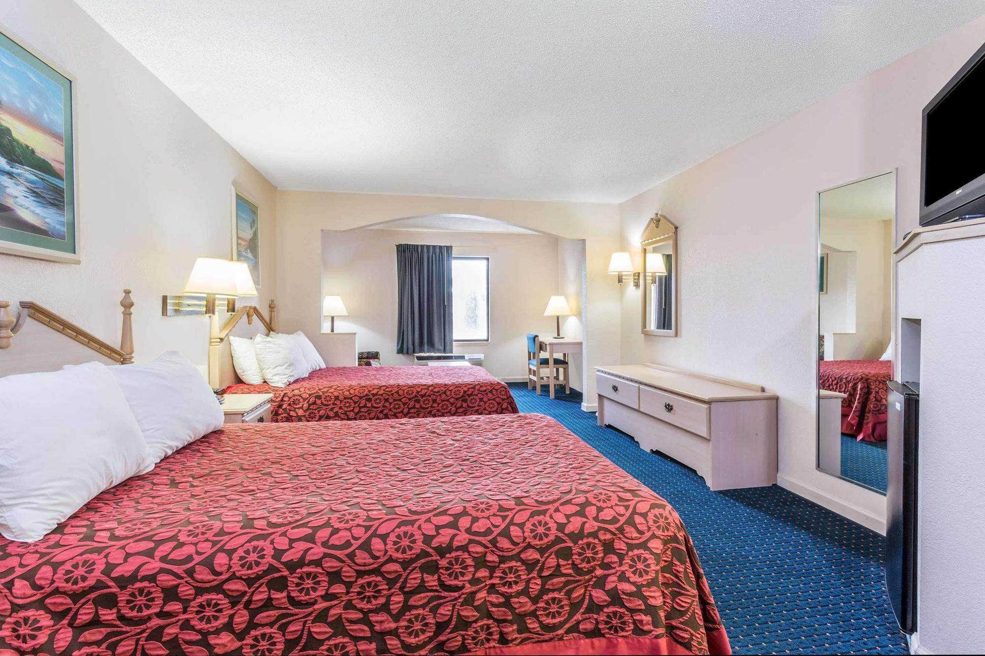 Days Inn By Wyndham Panama City/Callaway Exteriér fotografie